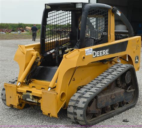 2007 john deere 320 skid steer specs|jd 320 skidsteer.